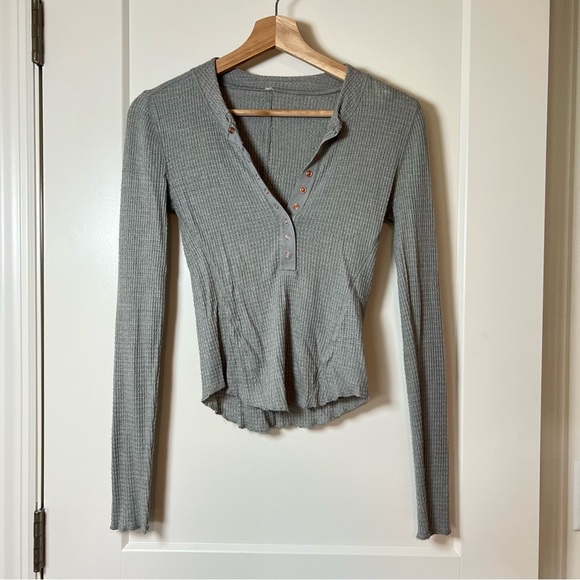 Set of 2 Free People Intimately Thermal Crop Top Duo Waffle Thermal Button-Front - Picture 3 of 16